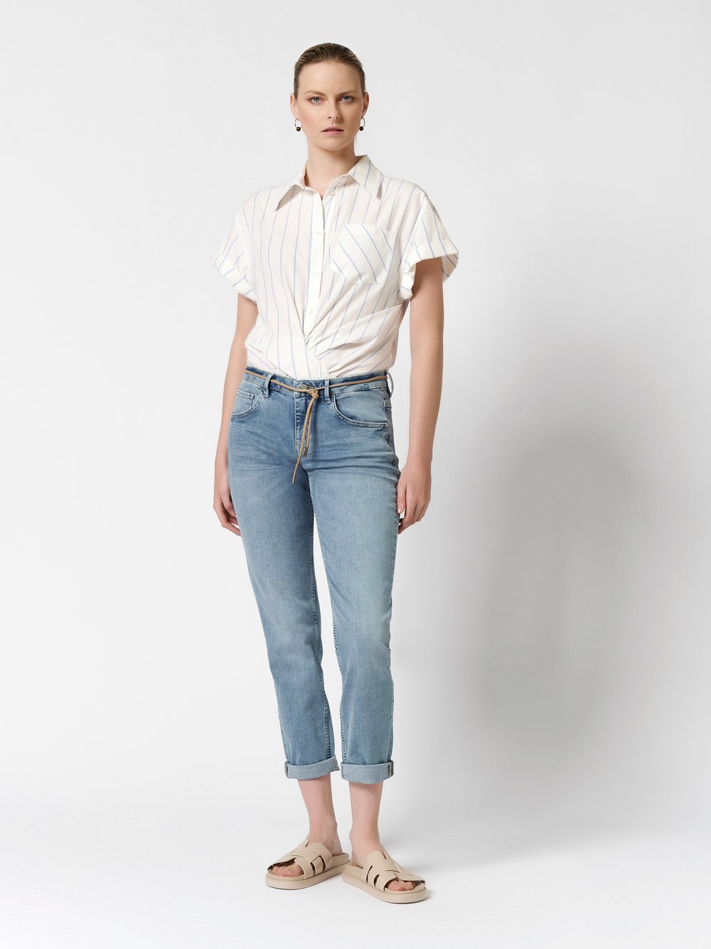 Jeans with a tie belt | Style »Masha_097« light blue